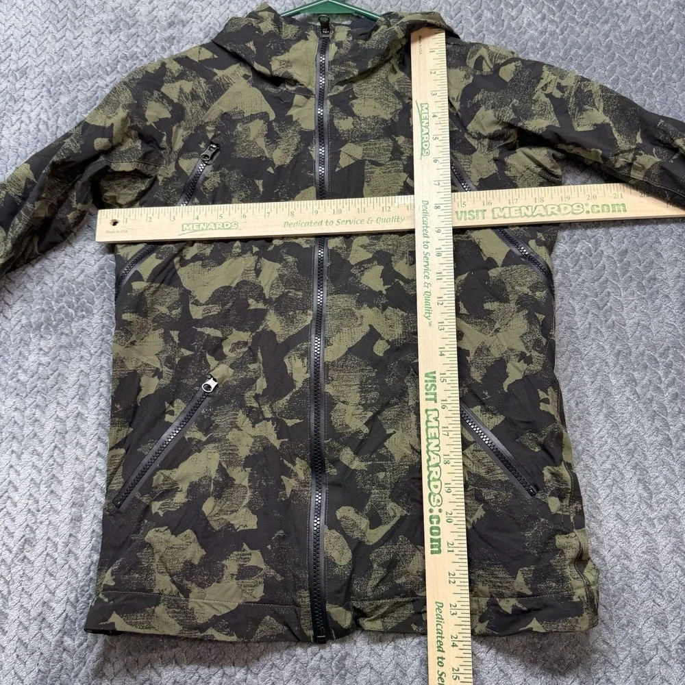 Lululemon Rise and Shine Jacket Women's Size 4 Green Camo Hooded Full Zip Active